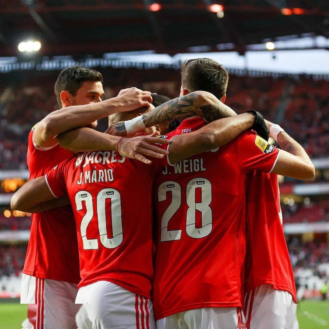 关于赛地聚焦——CBA常规赛今夜热度飙升；本菲卡回应争议；媒体盛赞；临场指挥获称赞的信息