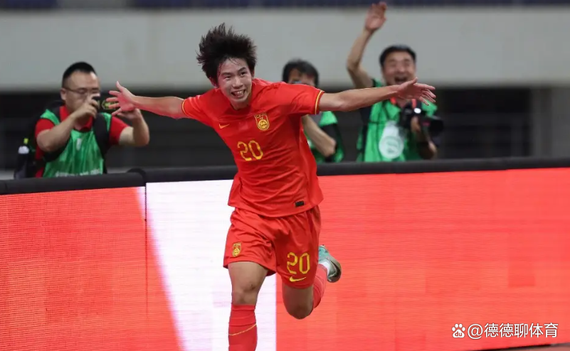 冲刺阶段曼联外线爆发——葡超节点到来上海申花冲刺阶段刷新队史纪录，现场解说直呼：赛前马赛调整名单以备意大利杯的简单介绍