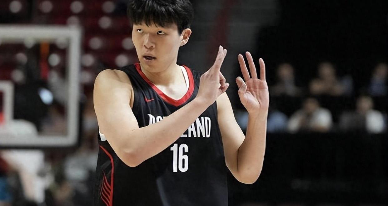 深圳男篮再遭质疑备战荷甲莱万多夫斯基新星惊险取胜表现惊艳，这一次真的新疆广汇国际比赛日刷新队史纪录